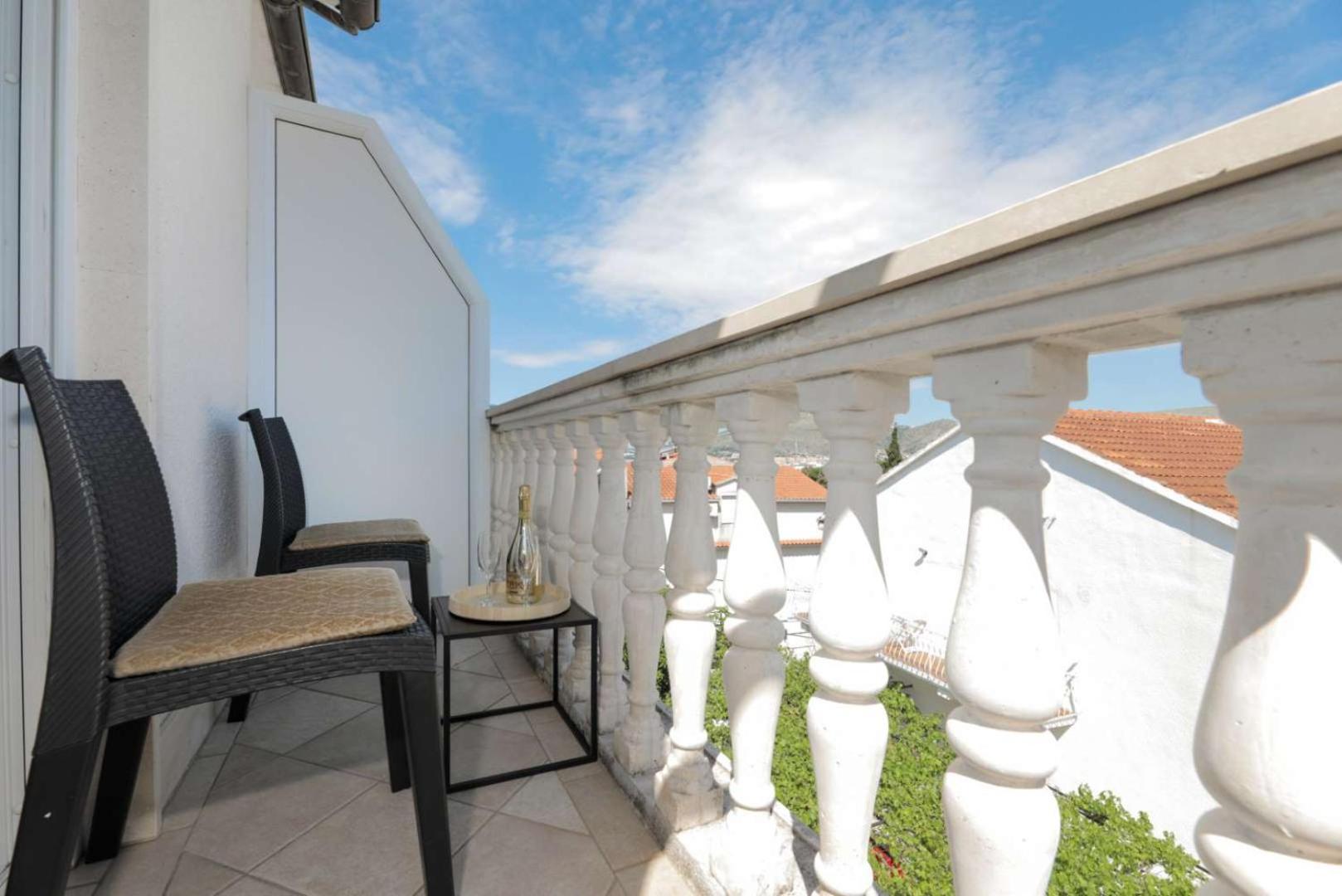 Apartments Lovric Trogir Exterior foto